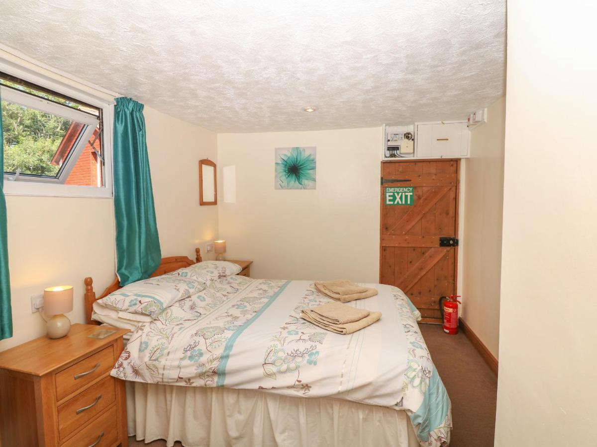 The Bushel Villa Bideford Exterior photo